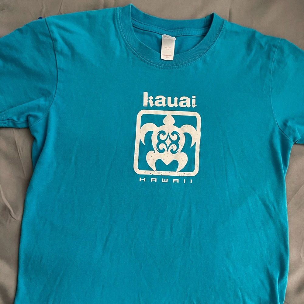 Hawaii top